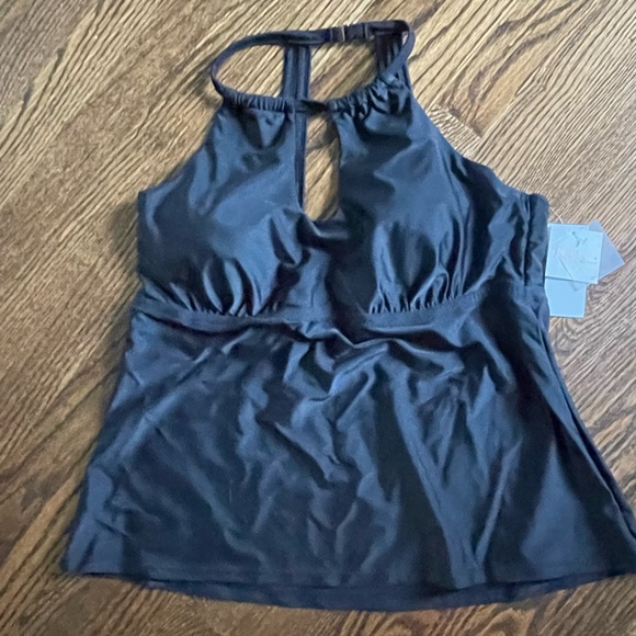 NEW Very flattering, black Tankini with underwire and padding - Picture 2 of 6